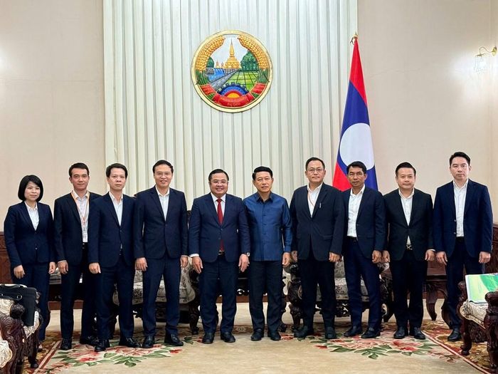 Đoàn Tập đoàn Hóa chất Việt Nam gặp và báo cáo Ủy viên Bộ Chính trị - Phó Thủ tướng Chính phủ Saleumxay Kommasith về tình hình triển khai dự án. Ảnh: Vinachem