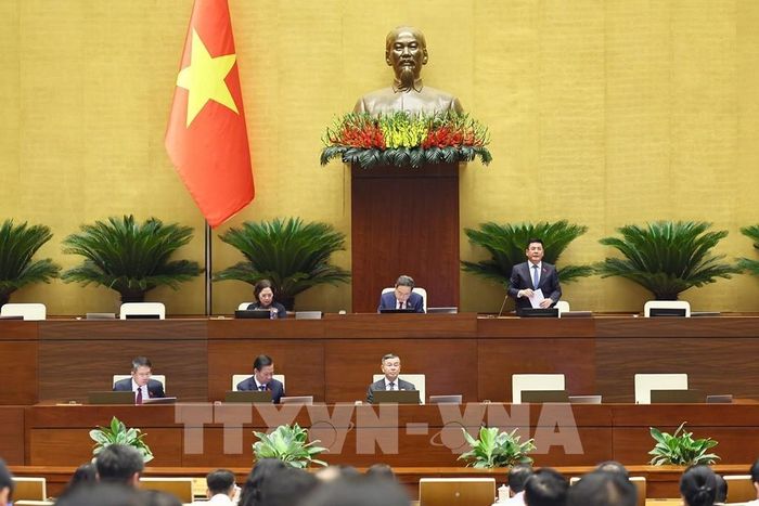 Phó Chủ tịch Quốc hội Nguyễn Hồng Diên điều hành phiên họp. Ảnh: Doãn Tấn - TTXVN