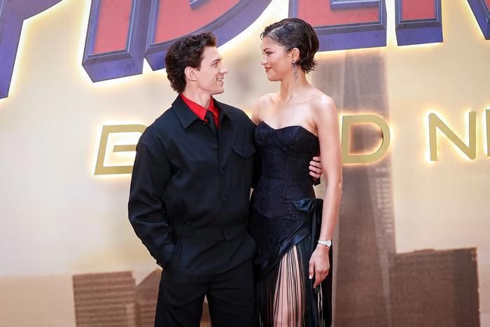 Được biết, Tom Holland và Zendaya đã chi hơn 670.000 USD để thuê trọn khu nghỉ dưỡng nơi tổ chức buổi tiệc.