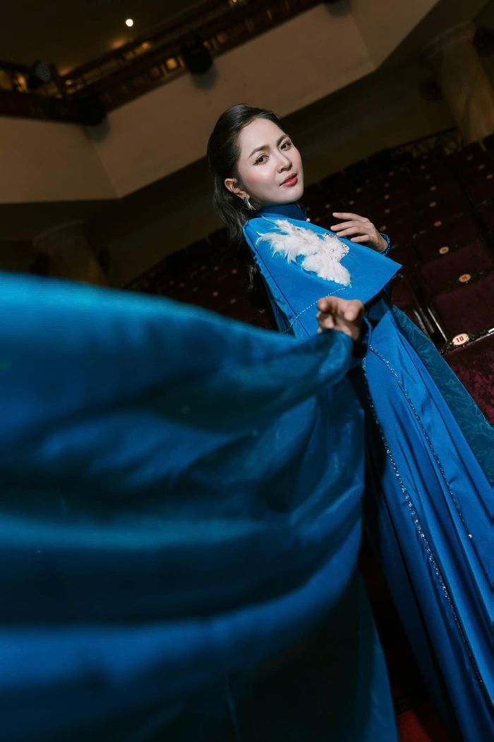 Với Duyên Quỳnh, hiếu thảo không chỉ là vật chất mà còn là sống tốt để gia đình luôn yên lòng