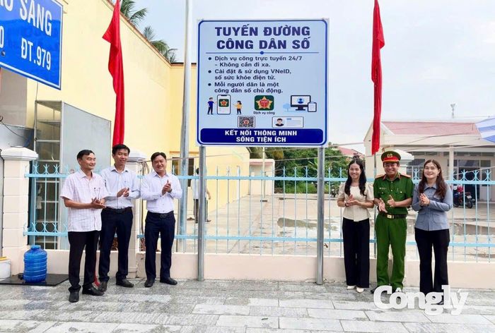 Xã Vĩnh Mỹ ra quân thực hiện mô hình chuyển đổi số trên địa bàn xã