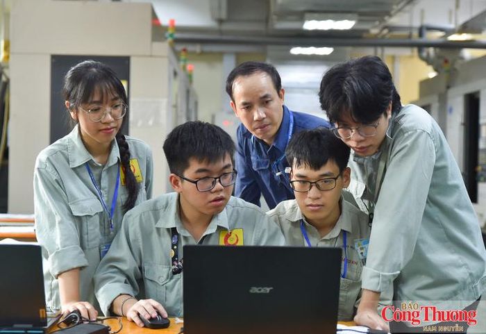 Việt Nam đang chuyển từ thu hút FDI bằng mọi giá sang thu hút có chọn lọc.