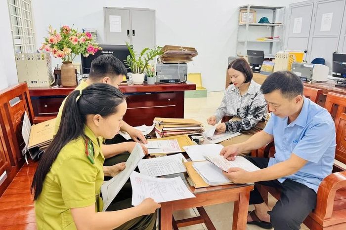 Rà soát, đối chiếu hồ sơ đảng viên là khâu quan trọng nhằm bảo đảm chất lượng dữ liệu trước khi số hóa.