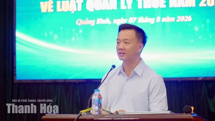 Chủ tịch Hiệp hội Doanh nghiệp tỉnh Thanh Hóa Nguyễn Xuân Hưng phát biểu khai mạc chương trình.