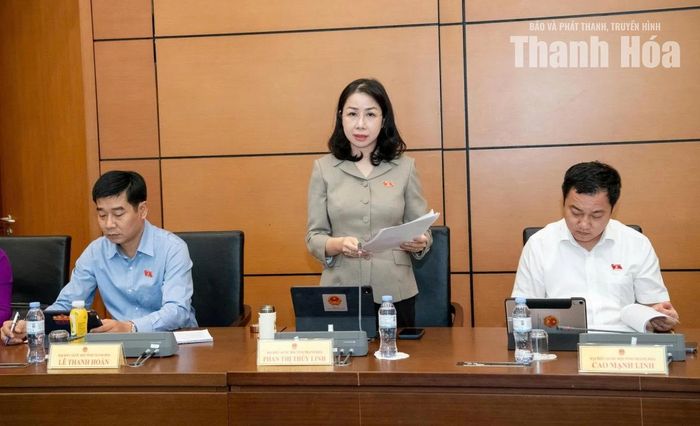 Đại biểu Phan Thị Thùy Linh, Đoàn ĐBQH tỉnh Thanh Hóa. Ảnh: Lâm Hiển