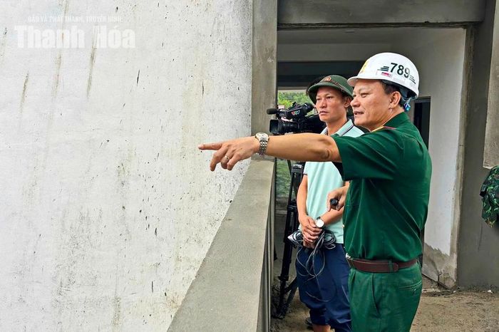 Thượng tá Nguyễn Văn Hải, Phó Trưởng phòng Kỹ thuật kinh doanh Tổng Công ty 789, Bộ Quốc phòng cho biết: Giá trị thực hiện công trình xây lắp đã đạt khoảng 80%.