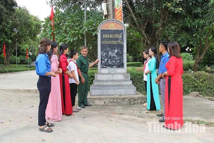 Hoạt động giáo dục truyền thống tại Khu Di tích chiến khu Ngọc Trạo.