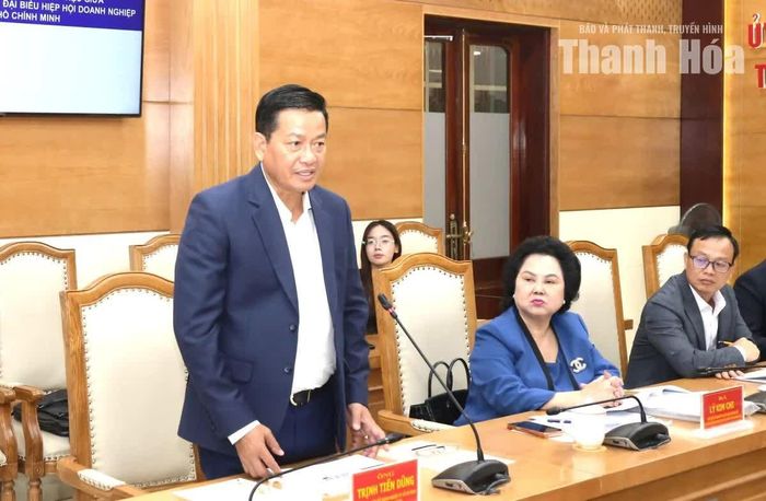 Phó Chủ tịch Hiệp hội Doanh nghiệp TP Hồ Chí Minh, Chủ tịch Tập đoàn Đại Dũng Trịnh Tiến Dũng phát biểu tại buổi làm việc.