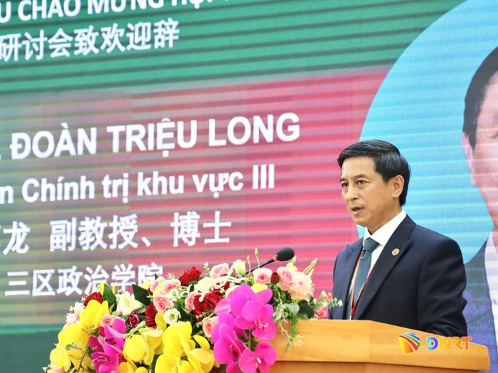 PGS.TS Đoàn Triệu Long, Giám đốc Học viện Chính trị khu vực III phát biểu khai mạc hội thảo. Ảnh: QUỐC TUẤN