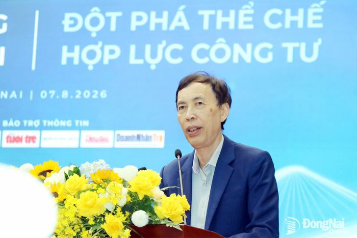 Tiến sĩ Võ Trí Thành, thành viên Hội đồng Tư vấn chính sách Tài chính - Tiền tệ Quốc gia phát biểu tại diễn đàn. Ảnh: Vương Thế