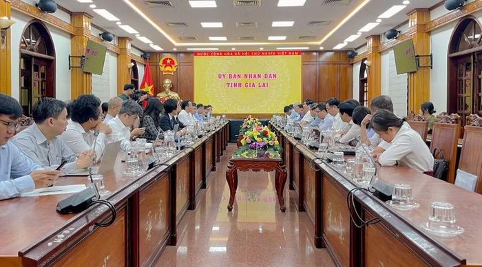  Quang cảnh buổi làm việc. Ảnh: Hồ Điểm 