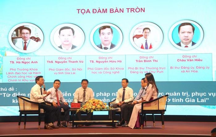  Phiên tọa đàm bàn tròn. Ảnh: Trọng Lợi 