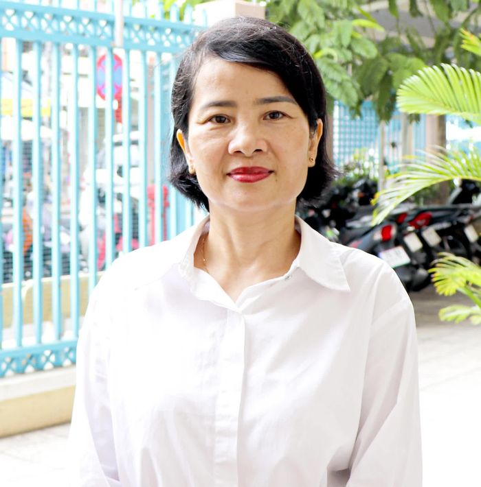 Bà Lê Thị Như Ý - Hiệu trưởng Trường THCS Trưng Vương.