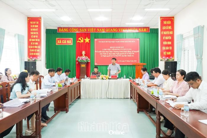 Quang cảnh buổi làm việc.