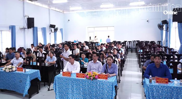 Quang cảnh hội nghị.