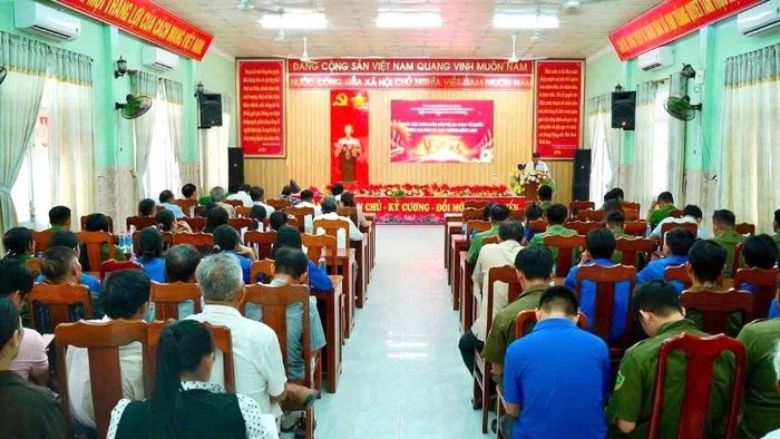 Quang cảnh ngày hội.