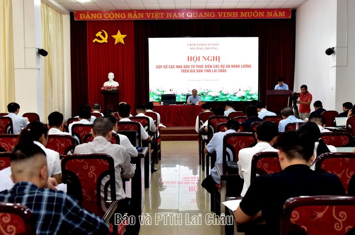 Quang cảnh hội nghị.
