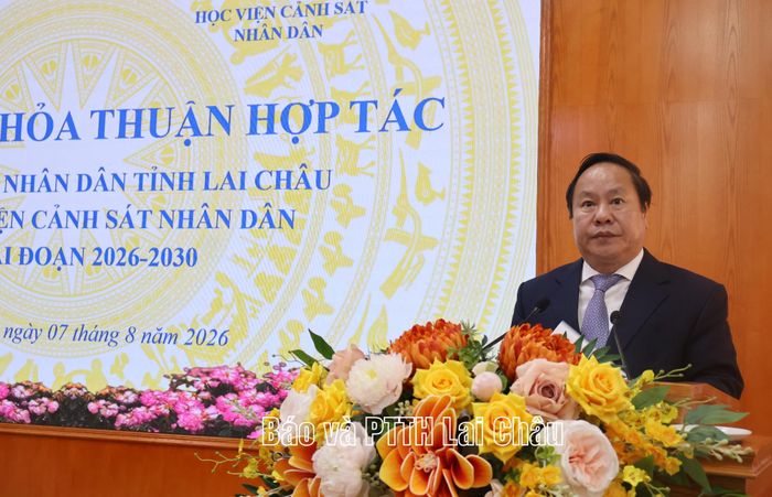 Đồng chí Tống Thanh Hải - Phó Chủ tịch Thường trực UBND tỉnh phát biểu tại buổi lễ.