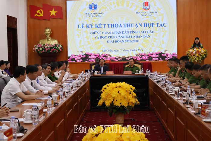 Quang cảnh buổi lễ.