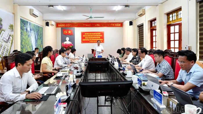 Quang cảnh buổi làm việc.