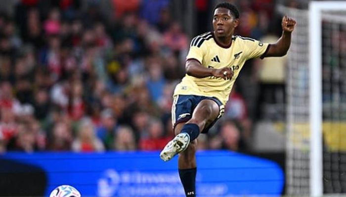 Arsenal ngăn Lewis-Skelly đến Man United. Ảnh: Getty Images