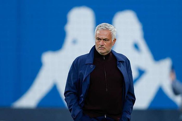 Jose Mourinho có lẽ sẽ không hài lòng nếu Rodri tới Barcelona.
