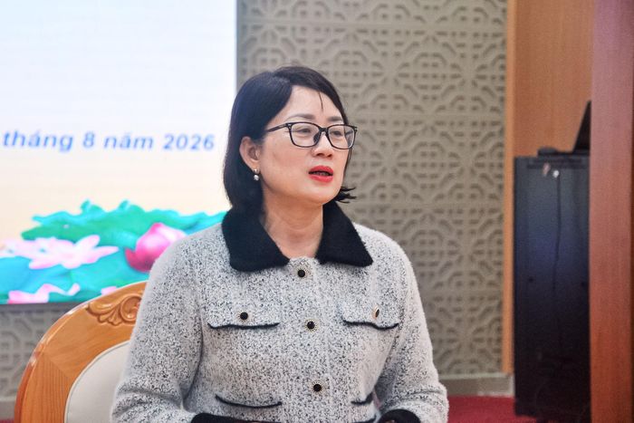 Đồng chí Lê Thị Hải Duyên, Tỉnh ủy viên, Phó Bí thư Đảng ủy Các cơ quan Đảng tỉnh phát biểu tại cuộc họp