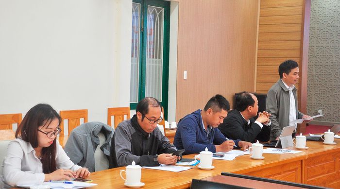 Đại diện các cơ quan, đơn vị trong Đảng bộ tại cuộc họp chuẩn bị giải đấu