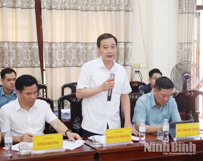 Lãnh đạo phường Duy Tiên phát biểu tại hội nghị.
