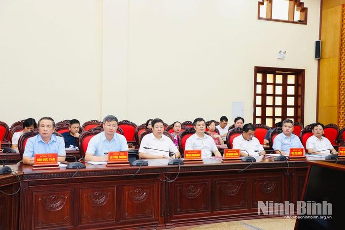 Các đại biểu dự hội nghị.