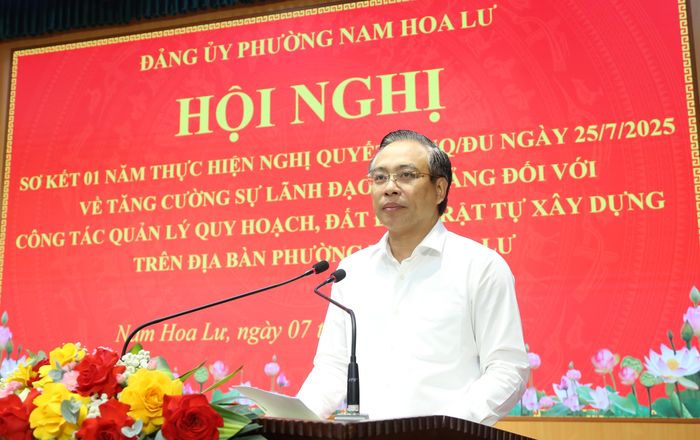 Đồng chí Đặng Thanh Sơn, Ủy viên Ban Thường vụ Tỉnh ủy, Phó Chủ tịch UBND tỉnh phát biểu chỉ đạo tại hội nghị.