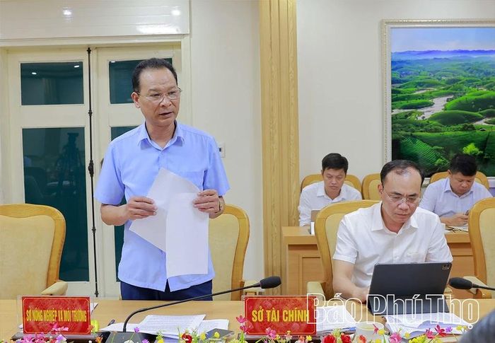 Lãnh đạo Sở Nông nghiệp và Môi trường giải trình, làm rõ một số nội dung thuộc thẩm quyền.