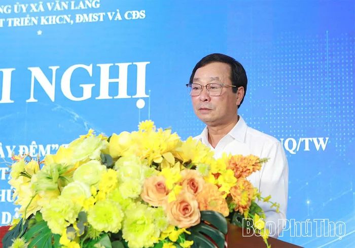 Phó Bí thư Thường trực Tỉnh ủy Bùi Văn Quang phát biểu chỉ đạo tại hội nghị.