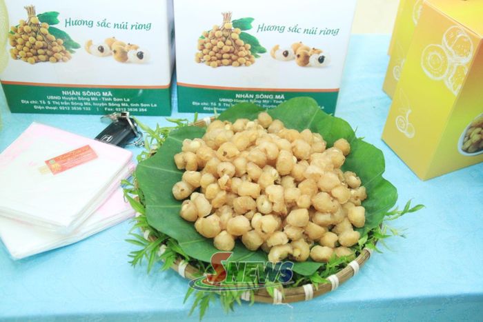 Các sản phẩm OCOP từ hoa quả là quà tặng hấp dẫn du khách.
