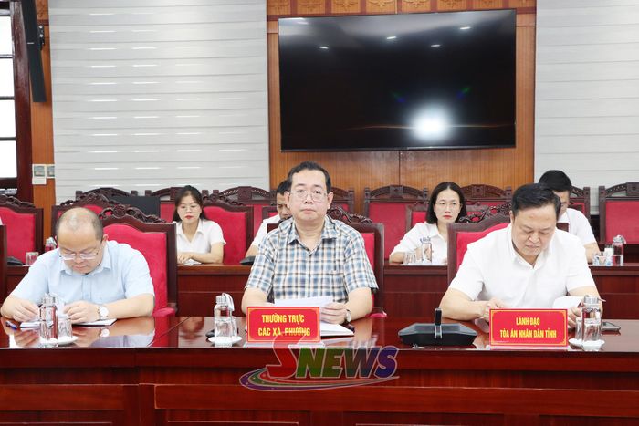 Các đại biểu dự hội nghị.