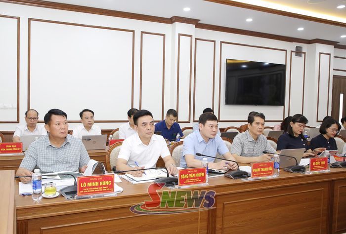 Các đại biểu dự hội nghị.