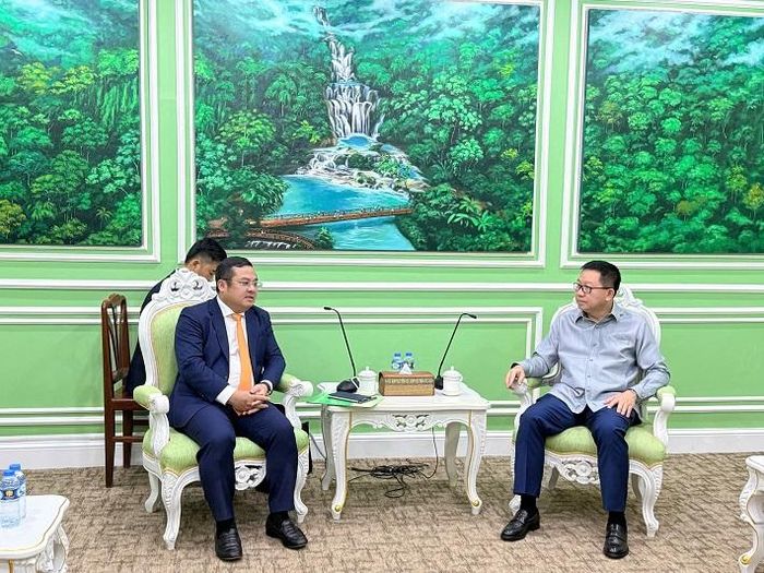Ông Phùng Quang Hiệp - Chủ tịch Hội đồng thành viên Vinachem khẳng định quyết tâm huy động nguồn lực, phối hợp chặt chẽ với các cơ quan chức năng hai nước để thúc đẩy Dự án Kali