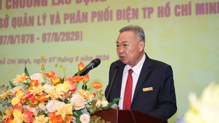  Ông Phạm Quốc Bảo - Chủ tịch HĐTV EVNHCMC lĩnh hội, tiếp thu các ý kiến chỉ đạo của lãnh đạo cấp trên 