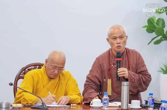 Thượng tọa Thích Giác Dũng phát biểu