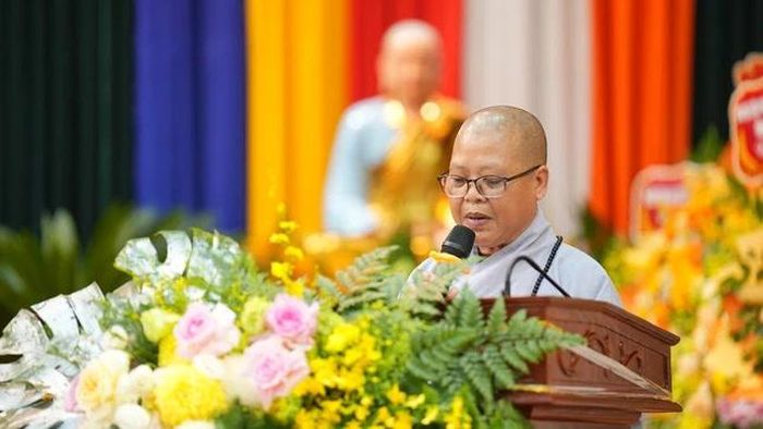 Ni sư Thích Đàm Quy phát biểu bế mạc