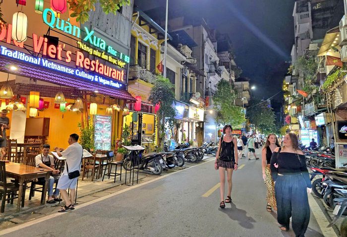 Việc triển khai vùng phát thải thấp là bước đi quan trọng trong lộ trình kiểm soát ô nhiễm không khí và phát triển giao thông xanh.