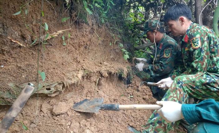 Ngày 7/8, Ban Chỉ đạo tìm kiếm, quy tập và xác định danh tính hài cốt liệt sỹ tỉnh Quảng Ngãi cho biết, thực hiện cao điểm chiến dịch 500 ngày đêm tìm kiếm, quy tập và xác định danh tính hài cốt liệt sỹ, tính đến nay toàn tỉnh đã tìm thấy mới 13 hài cốt liệt sỹ tại các địa phương phía Tây của tỉnh.