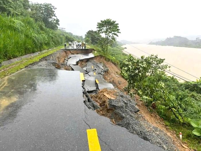 Hiện trường vụ sạt lở.