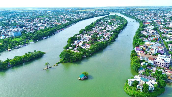 TP Huế chính thức phê duyệt kết quả thi tuyển kiến trúc cầu qua Cồn Hến vượt sông Hương và đường dẫn hai đầu cầu.
