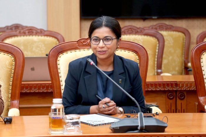 Bà Enika Basu - tân Giám đốc Quốc gia IFAD tại Việt Nam phát biểu tại buổi tiếp. Ảnh: Đức Minh