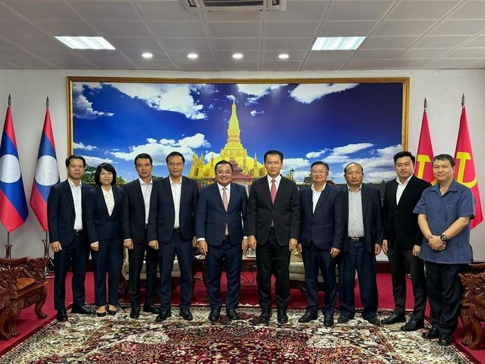 Đoàn công tác Tập đoàn Hóa chất Việt Nam làm việc với Bộ Công thương Lào