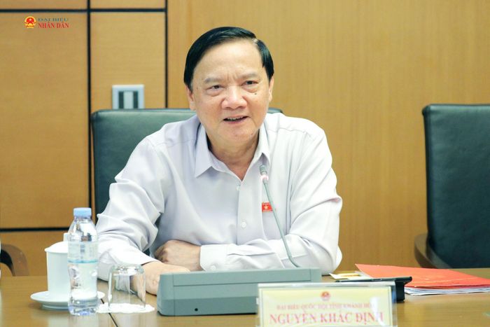 Phó Chủ tịch Quốc hội Nguyễn Khắc Định dự phiên thảo luận Tổ 4