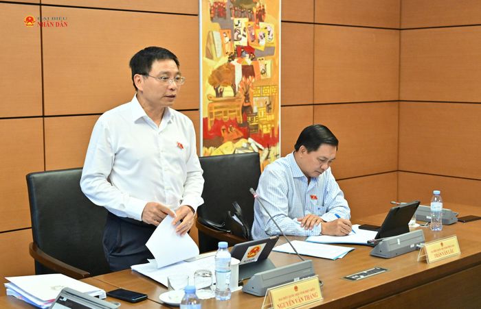 Phó Thủ tướng Chính phủ, ĐBQH Nguyễn Văn Thắng (Điện Biên) phát biểu tại Tổ 12