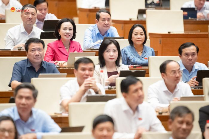 Các đại biểu tham dự phiên họp. Ảnh: Phạm Thắng