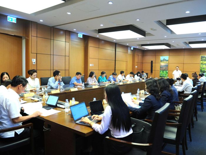 Quang cảnh phiên thảo luận tại Tổ 14, Kỳ họp không thường lệ lần thứ Nhất, Quốc hội khóa XVI
